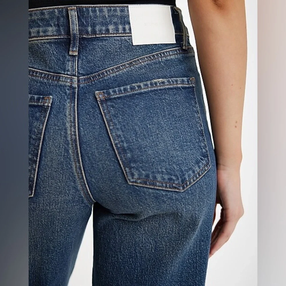Express Wide Leg High Rise Jeans Women's 10L Tall Mom Wide Loose Distressed NWT